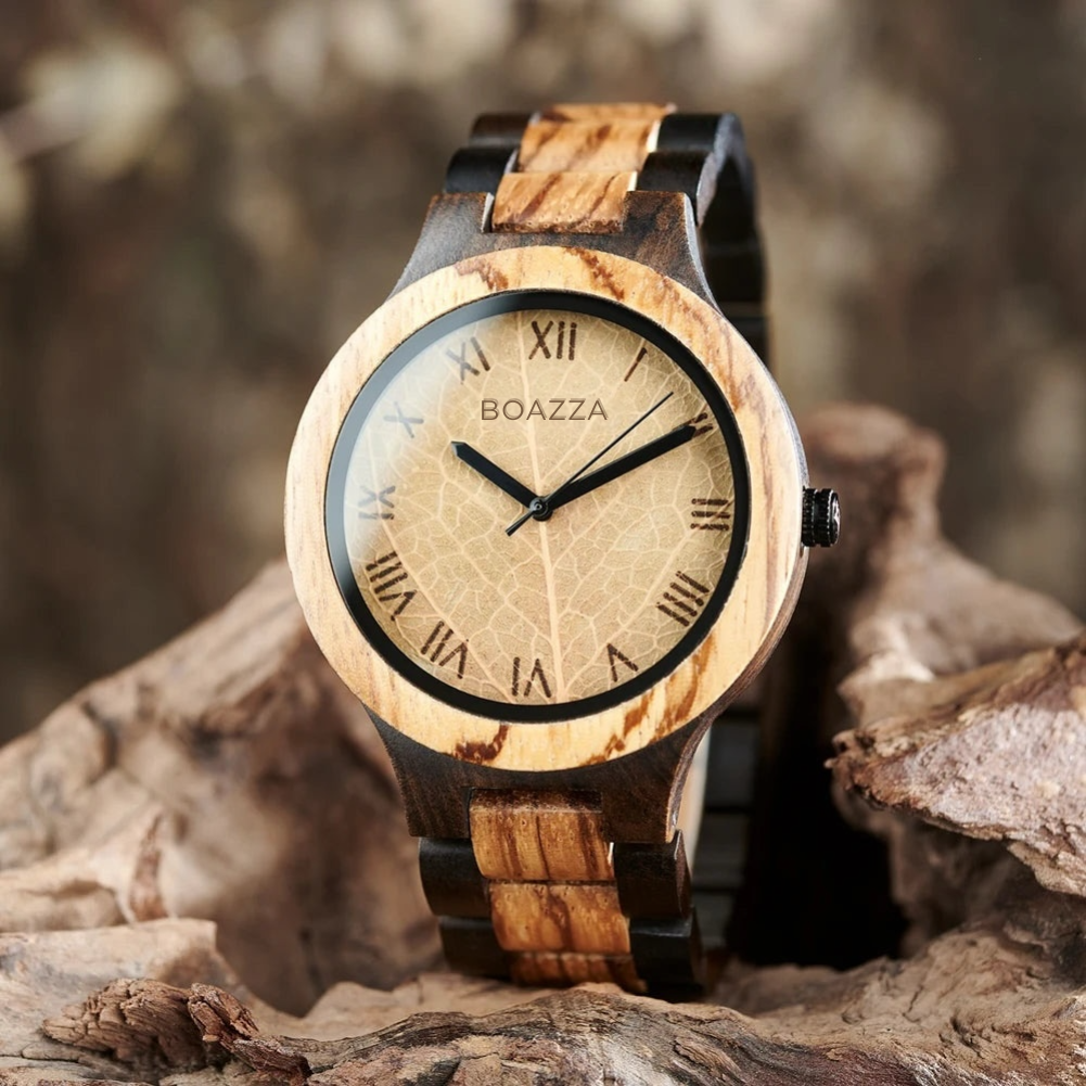 Montre en bois pour homme - Fenja, cadran rond en bois foncé, bracelet en bois et acier inoxydable, style élégant et scandinave, chronographe et aiguilles lumineuses.