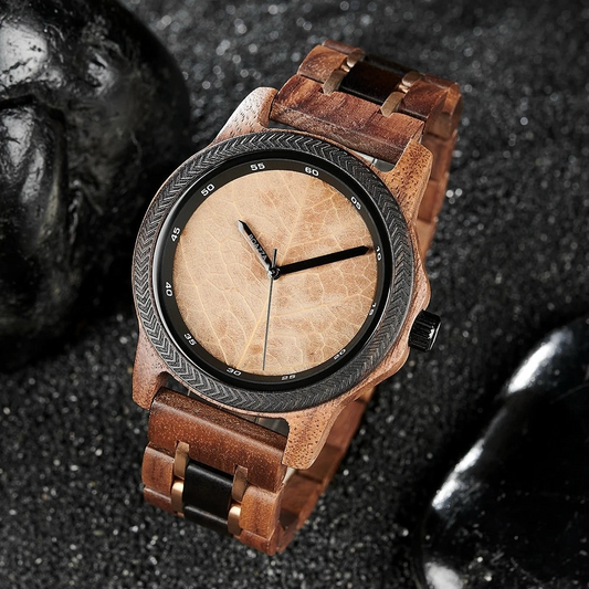Montre en bois pour homme - Feuiya, cadran rond en bois clair, bracelet en bois et acier inoxydable, style élégant et scandinave, chronographe et aiguilles lumineuses.