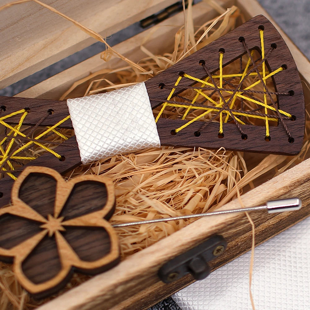 Nœud papillon en bois Valmo, accessoire naturel et élégant pour homme.