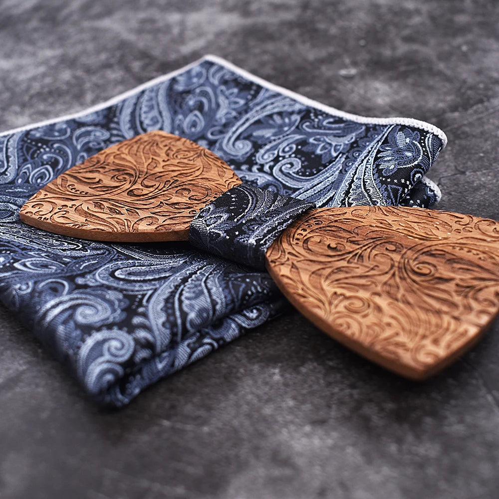 Zoom sur les détails du Nœud papillon en bois Havre, élégant et raffiné, parfait pour sublimer le style masculin.